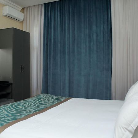 Golden Hotel Μπισκέκ Εξωτερικό φωτογραφία