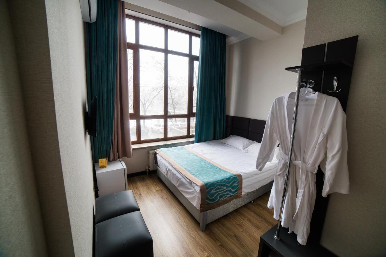 Golden Hotel Μπισκέκ Εξωτερικό φωτογραφία